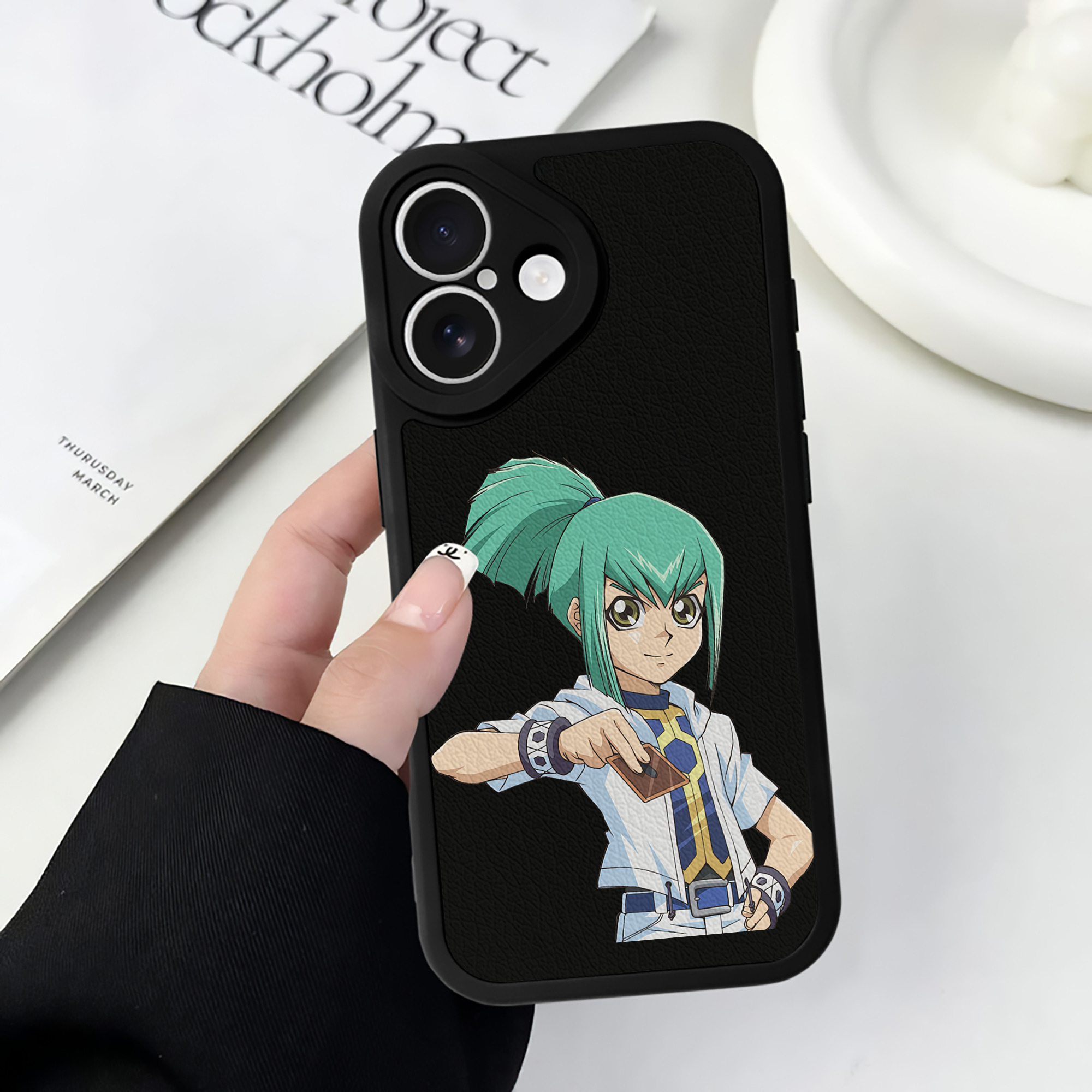 遊☆戯☆王 Yu-Gi-Oh! 【iPhone 16シリーズ対応】シリコンスマホケース（レザー調） 材質：シリコン
